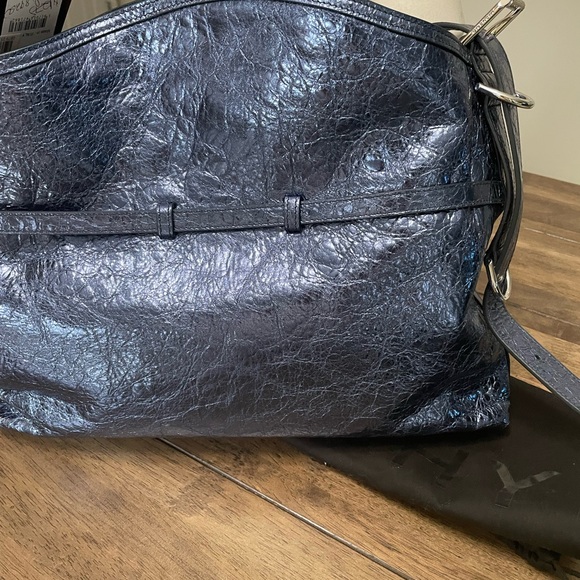 NWT Givenchy Voyou Medium Hobo - Picture 6 of 16